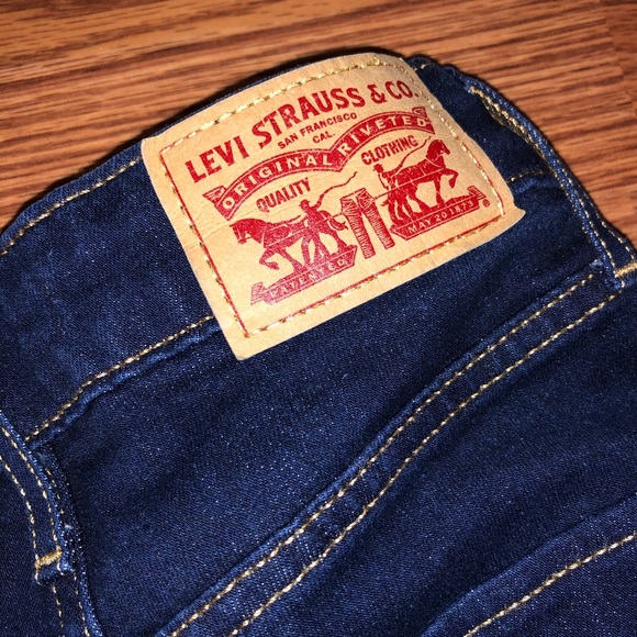 Levi’s 721 High Rise Skinny Jeans - Picture 3 of 5